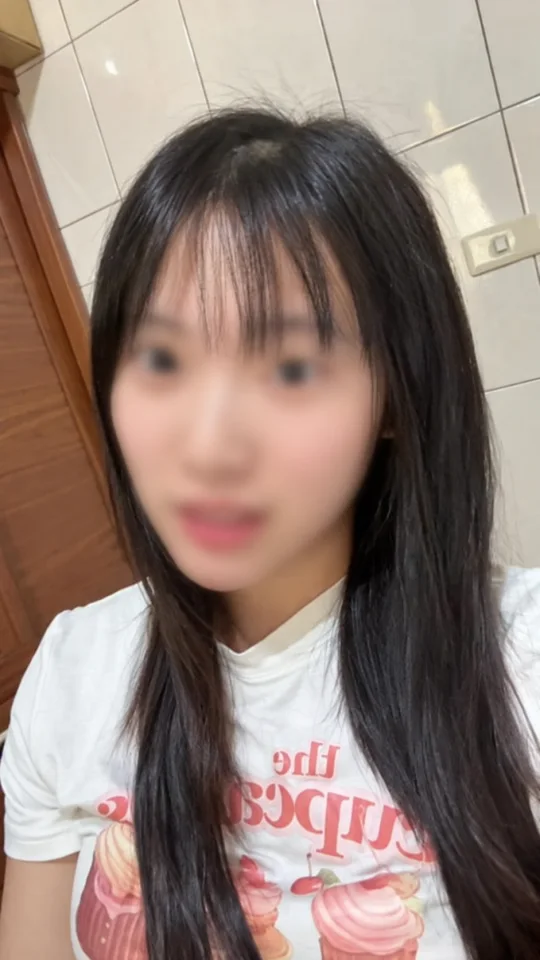 Creator post preview: Personal take, face softly blurred